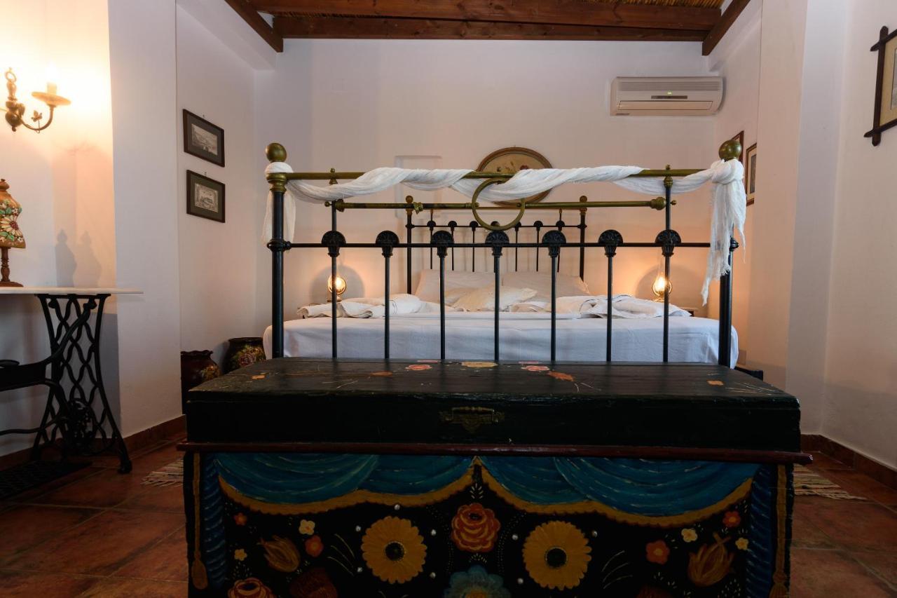 Eros Pittoresque Retreats - Perfect Location, Panoramic Seaview Koróni Kültér fotó