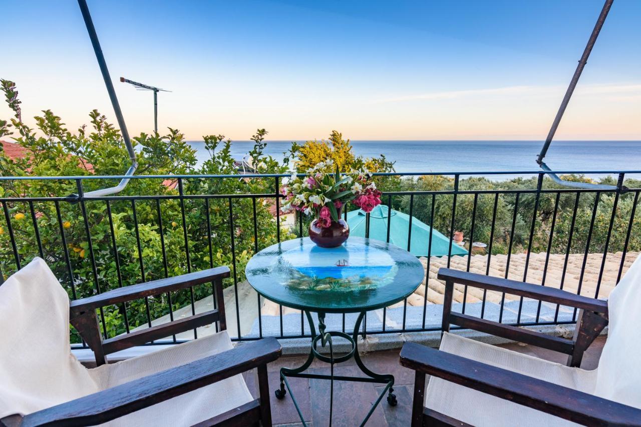 Eros Pittoresque Retreats - Perfect Location, Panoramic Seaview Koróni Kültér fotó